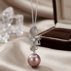 Fresh water pearl necklace
