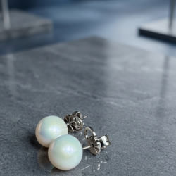 Fresh water pearl earrings