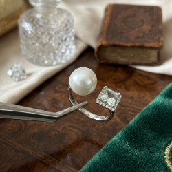 Fresh water pearl aquamarine ring